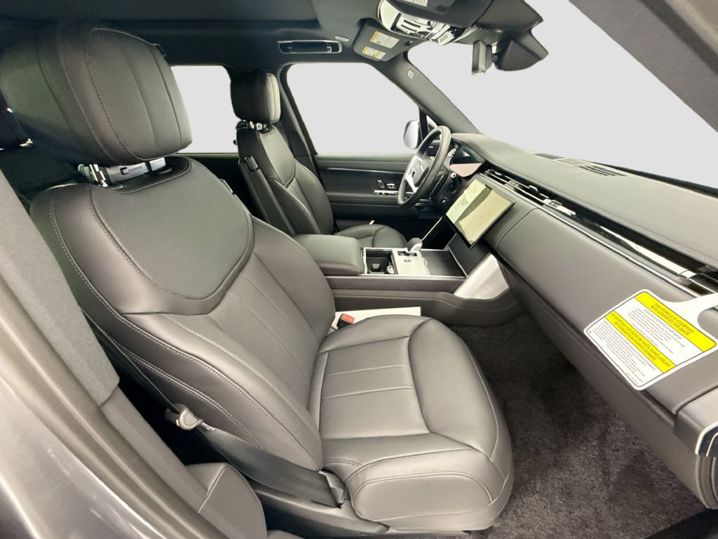 New 2026 Land Rover Range Rover Long Wheelbase SE AWD/4WD image 19
