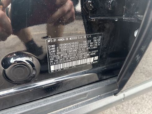 Used 2023 Honda HR-V LX image 21