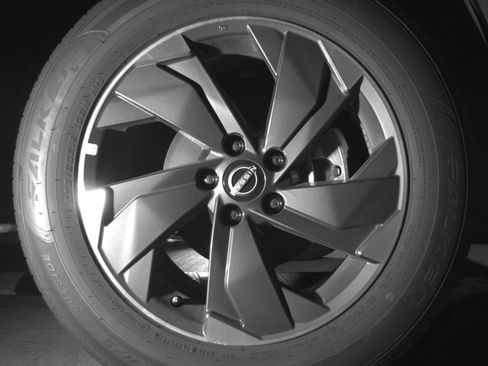 Used 2025 Nissan Rogue SV FWD image 24
