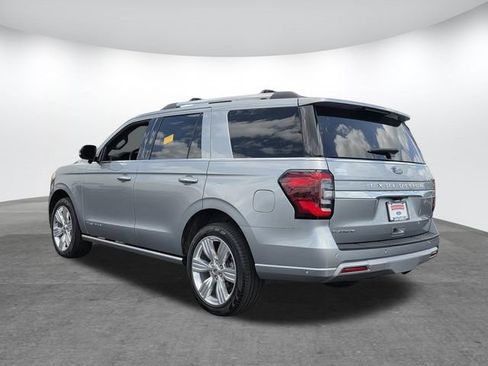 Used 2024 Ford Expedition Platinum image 6