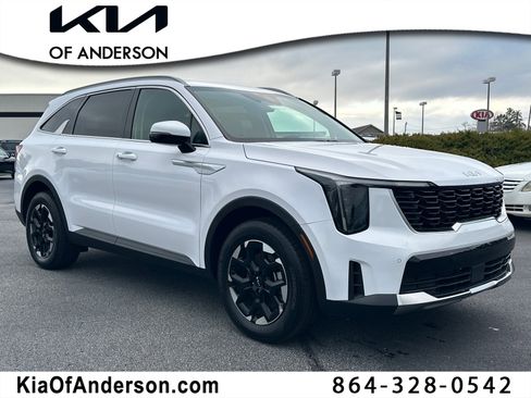 New 2025 Kia Sorento S image 1