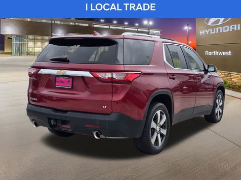Used 2018 Chevrolet Traverse LT image 7
