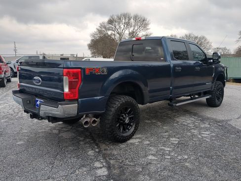 Used 2019 Ford F250 XL w/ STX Appearance Package image 3