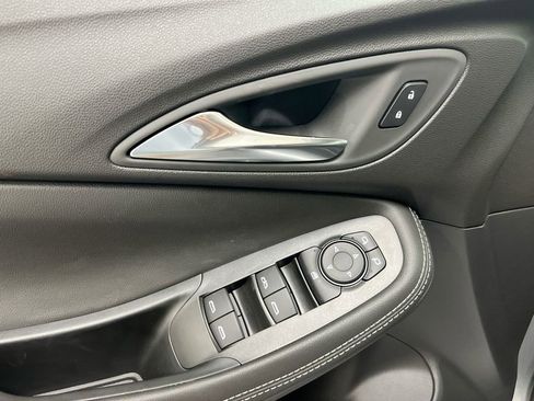 Used 2024 Buick Encore GX Preferred image 20