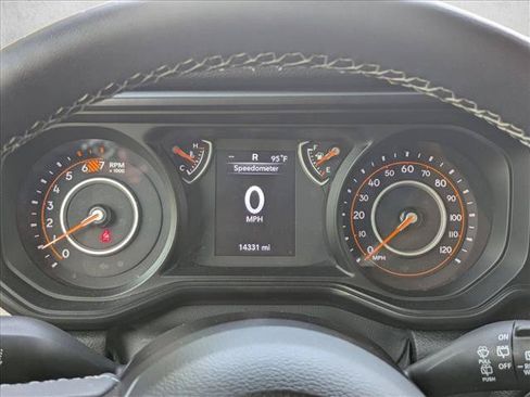Used 2025 Jeep Wrangler Sport AWD/4WD image 11