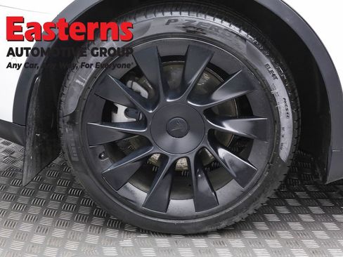 Used 2021 Tesla Model Y Long Range image 27