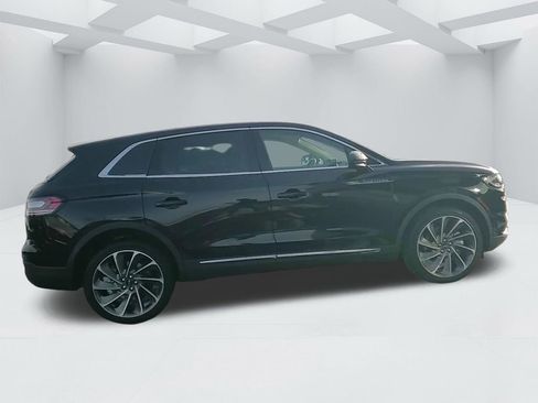 Used 2022 Lincoln Nautilus Reserve w/ Equipment Group 201A image 4