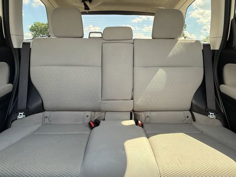 Used 2015 Subaru Forester 2.5i Premium w/ All-Weather Package AWD/4WD image 22