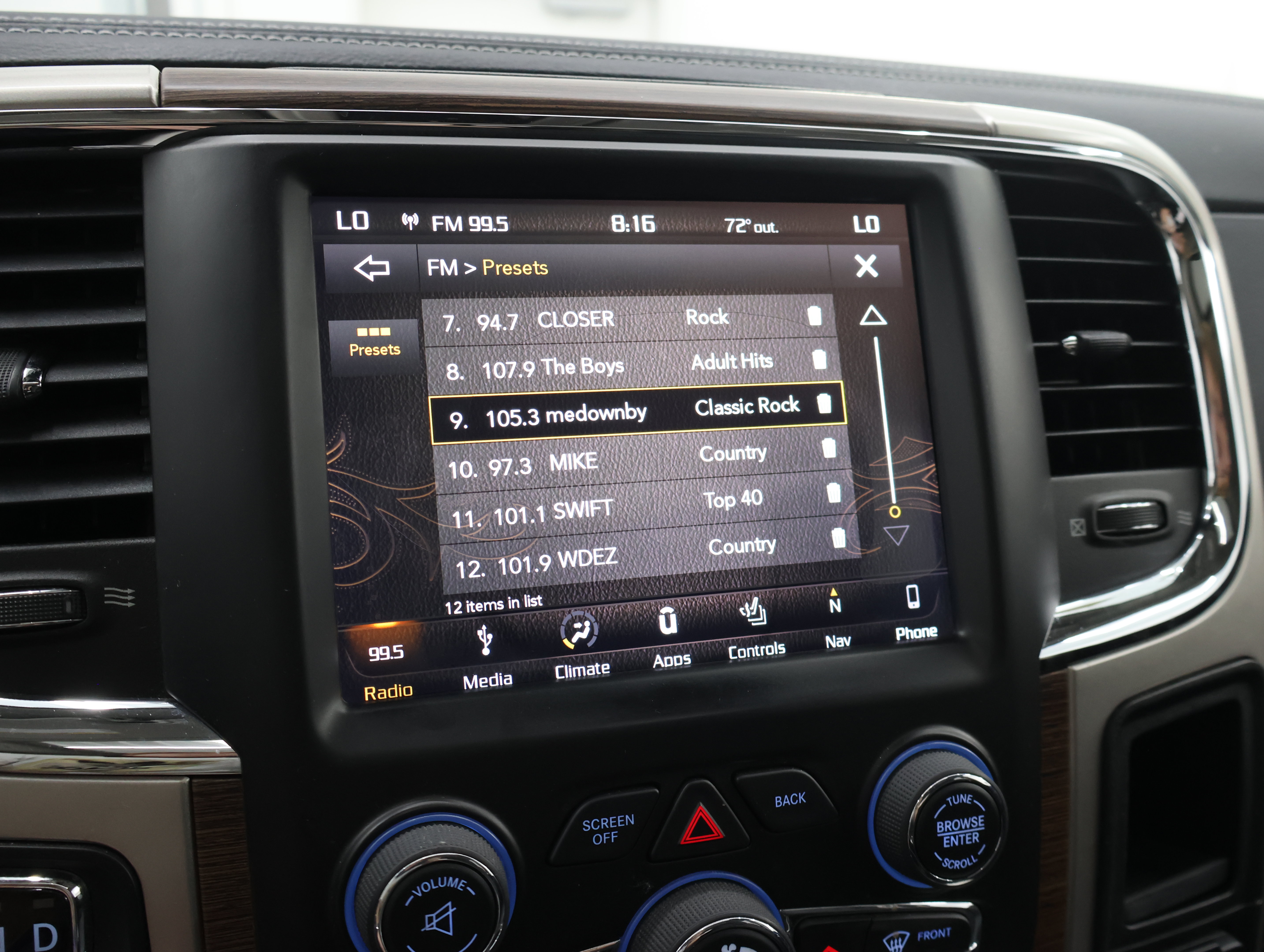 Used 2018 RAM 1500 Laramie w/ Convenience Group AWD/4WD image 52