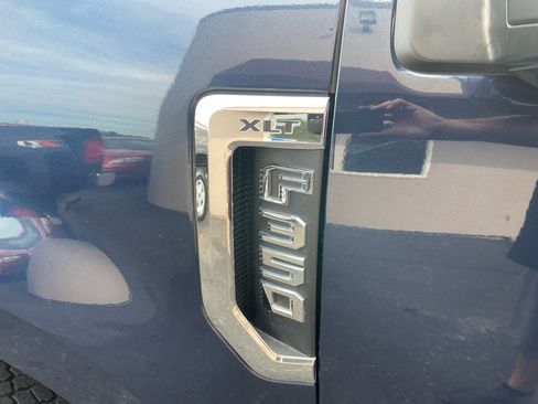 Used 2019 Ford F350 XLT w/ XLT Value Package image 12