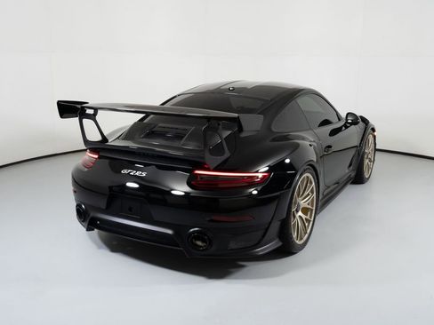 Used 2018 Porsche 911 GT2 RS image 2