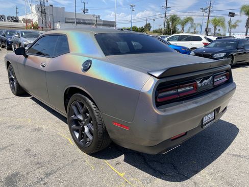 Used 2019 Dodge Challenger SXT w/ Blacktop Package RWD image 12