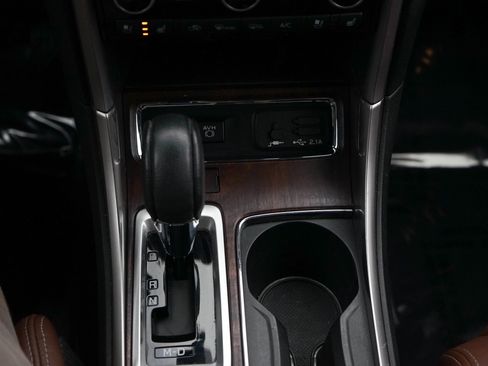 Used 2019 Subaru Ascent Touring w/ Popular Package #3 image 17