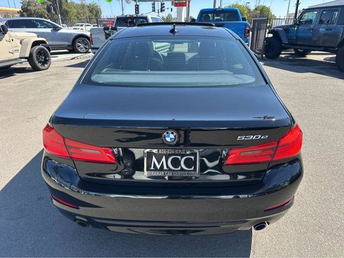 Used 2019 BMW 530e w/ Convenience Package image 12
