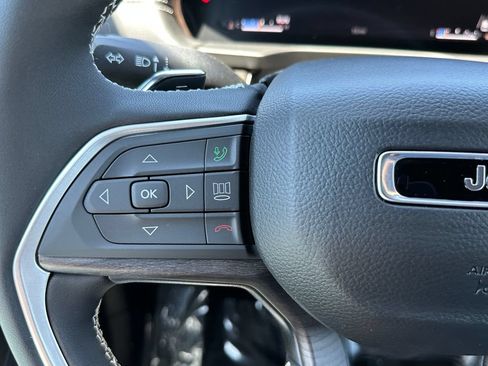New 2026 Jeep Grand Cherokee L 2WD image 26