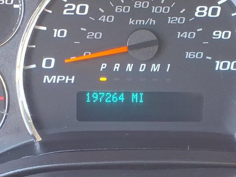 Used 2015 Chevrolet Express 2500 RWD image 31