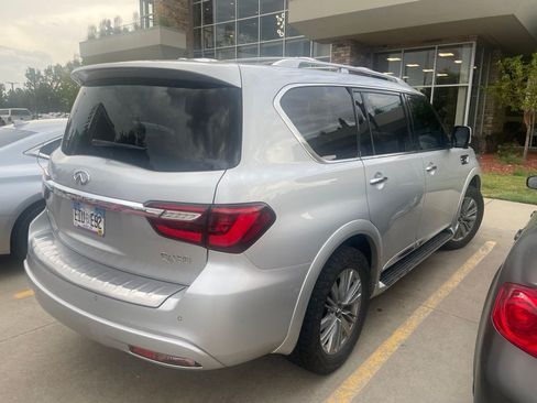 Used 2018 INFINITI QX80 4WD w/ Driver Assistance Package image 4