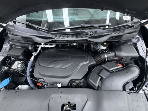 Certified 2024 Honda Odyssey EX-L image 11