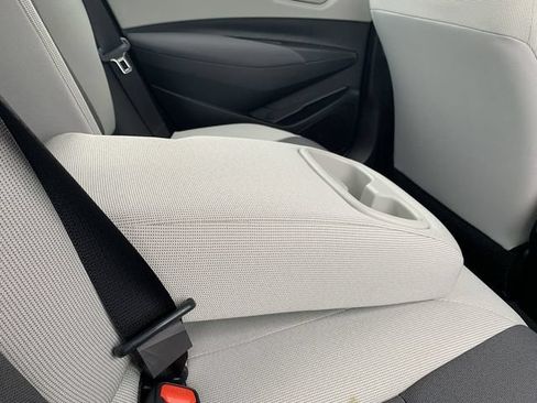 Used 2026 Toyota Corolla LE FWD image 36