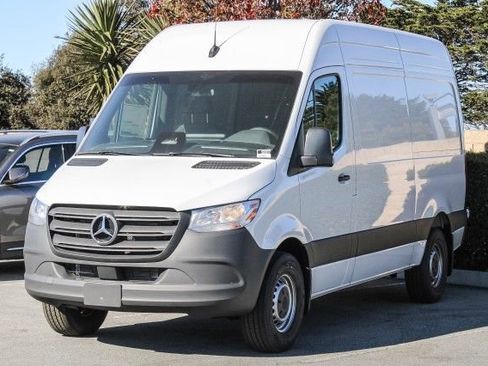 New 2025 Mercedes-Benz Sprinter 2500 image 3