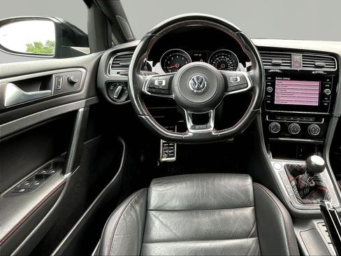 Used 2020 Volkswagen Golf 4-Door FWD image 8