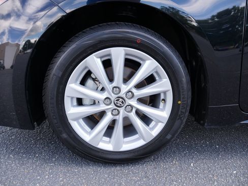 Used 2025 Toyota Corolla SE image 13