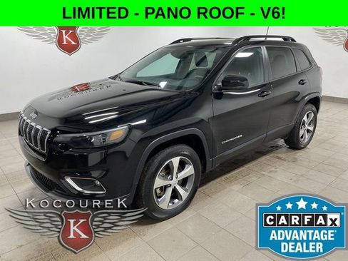 Used 2022 Jeep Cherokee Limited w/ Mopar Interior Package AWD/4WD image 3