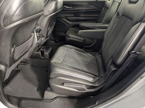 Used 2024 Jeep Grand Cherokee L Altitude RWD image 25