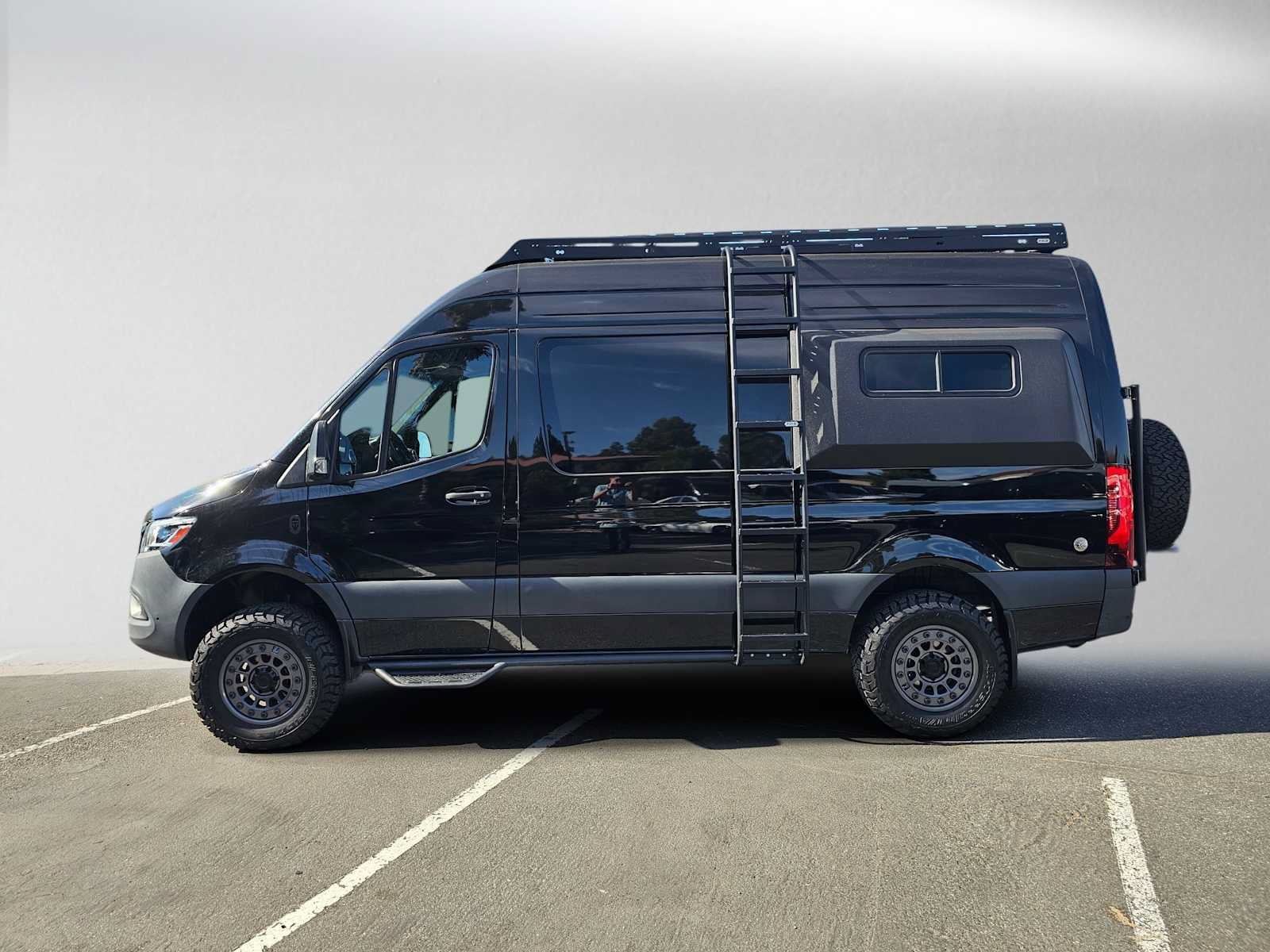 Used 2024 Mercedes-Benz Sprinter 2500 image 6