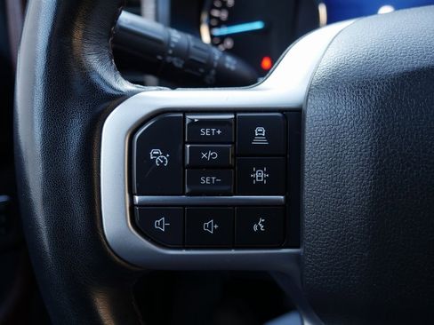 Used 2023 Ford Expedition Limited image 13