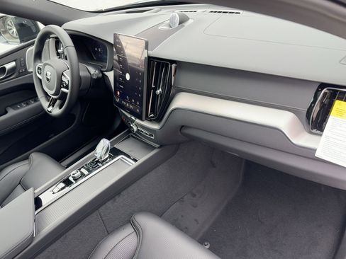 New 2026 Volvo XC60 B5 Ultra w/ Protection Package Premier image 31