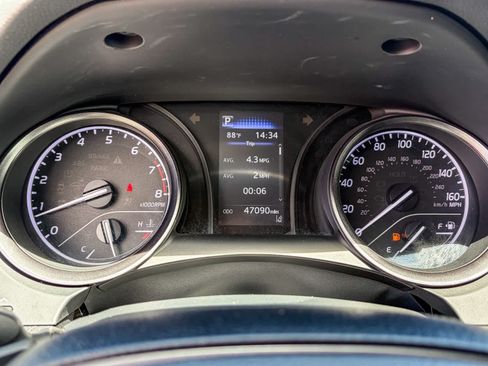 Used 2023 Toyota Camry SE FWD image 25
