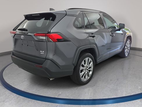 Used 2023 Toyota RAV4 XLE Premium AWD/4WD image 5