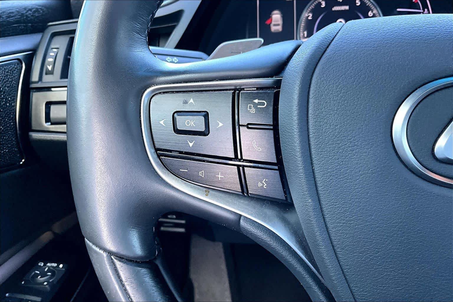 Used 2024 Lexus ES 350 Ultra Luxury w/ Accessory Package (Z2) FWD image 23