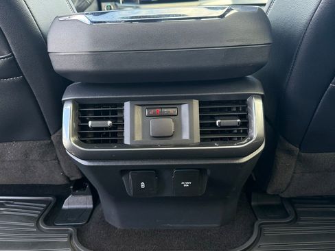 Used 2022 Ford F150 Lariat w/ Equipment Group 502A High image 35