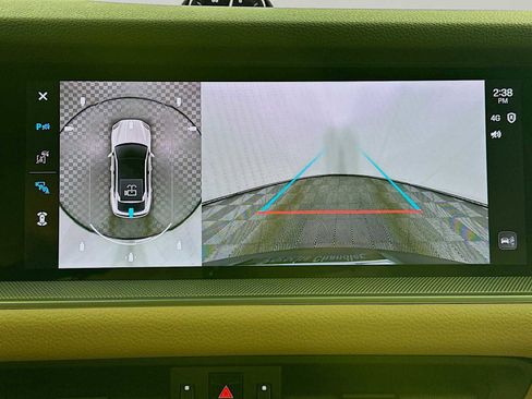 New 2026 Porsche Cayenne Coupe AWD/4WD image 19