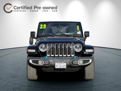 Used 2023 Jeep Wrangler Unlimited Sahara AWD/4WD image 9