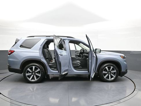 Used 2023 Honda Pilot Touring image 44