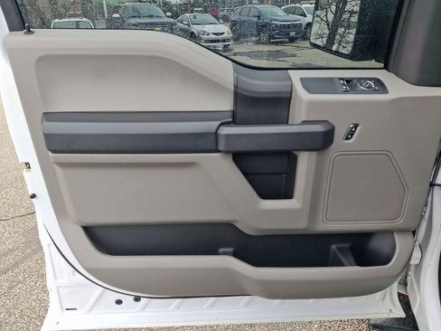 Used 2017 Ford F150 XL w/ Equipment Group 101A Mid image 11