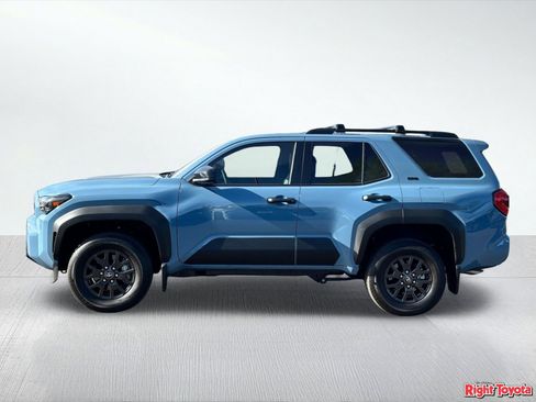 Certified 2026 Toyota 4Runner SR5 AWD/4WD image 2