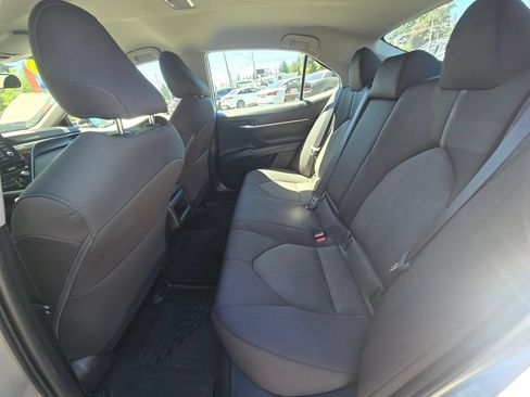Used 2022 Toyota Camry LE AWD/4WD image 15