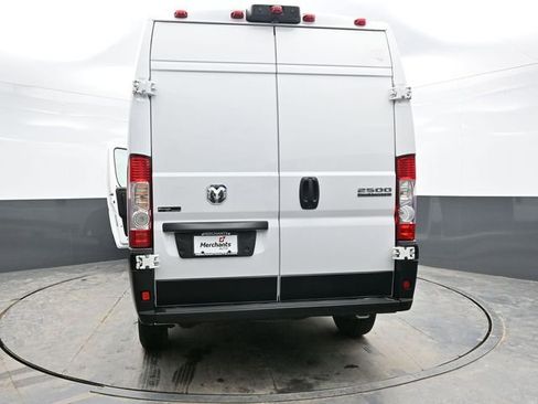 Used 2025 RAM ProMaster 2500 w/ Convenience Group image 42