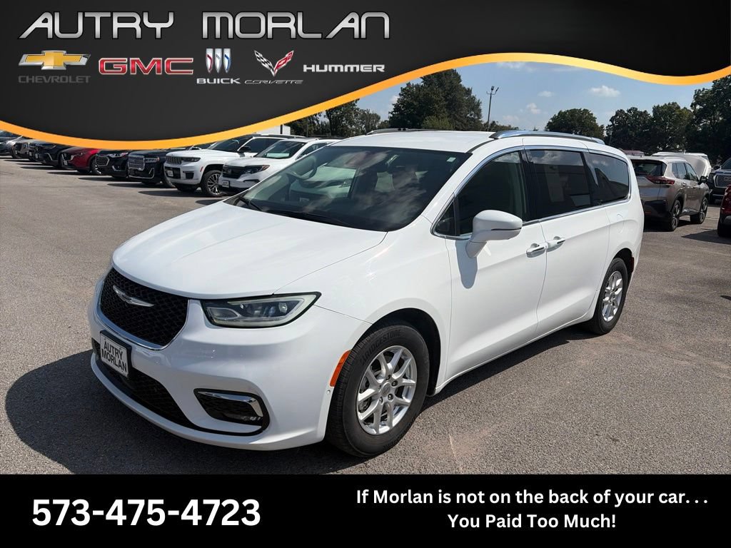 Used 2021 Chrysler Pacifica Touring-L w/ Uconnect Theater Family Group FWD image 1
