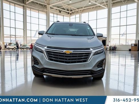 Used 2023 Chevrolet Equinox LT image 28