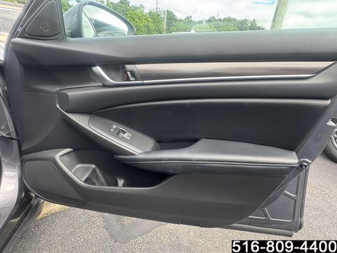 Used 2018 Honda Accord Sport image 29