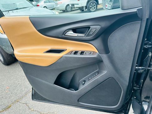 Used 2020 Chevrolet Equinox Premier FWD image 18