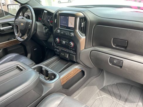Used 2019 Chevrolet Silverado 1500 High Country AWD/4WD image 24
