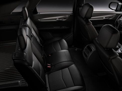 New 2026 Cadillac XT5 Luxury FWD image 11