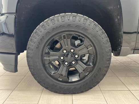 Used 2019 Chevrolet Silverado 1500 LT w/ All Star Edition AWD/4WD image 6