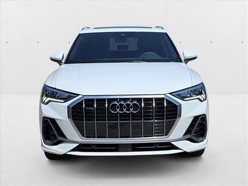 New 2025 Audi Q3 2.0T Premium image 2
